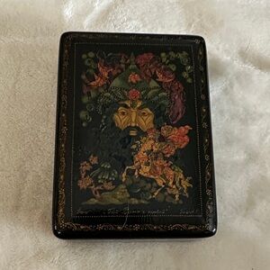Russian Antique Lacquer Tobacco Box with Colorful Design